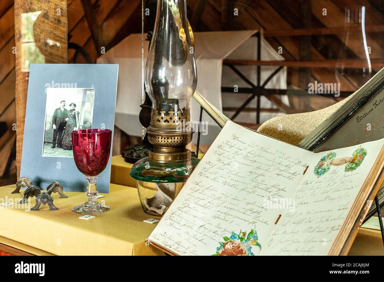 Persönliche Gegenstände, Wasserradhaus, Deutsches Kolonialmuseum, Frutillar, Seengebiet, Chile Stockfoto