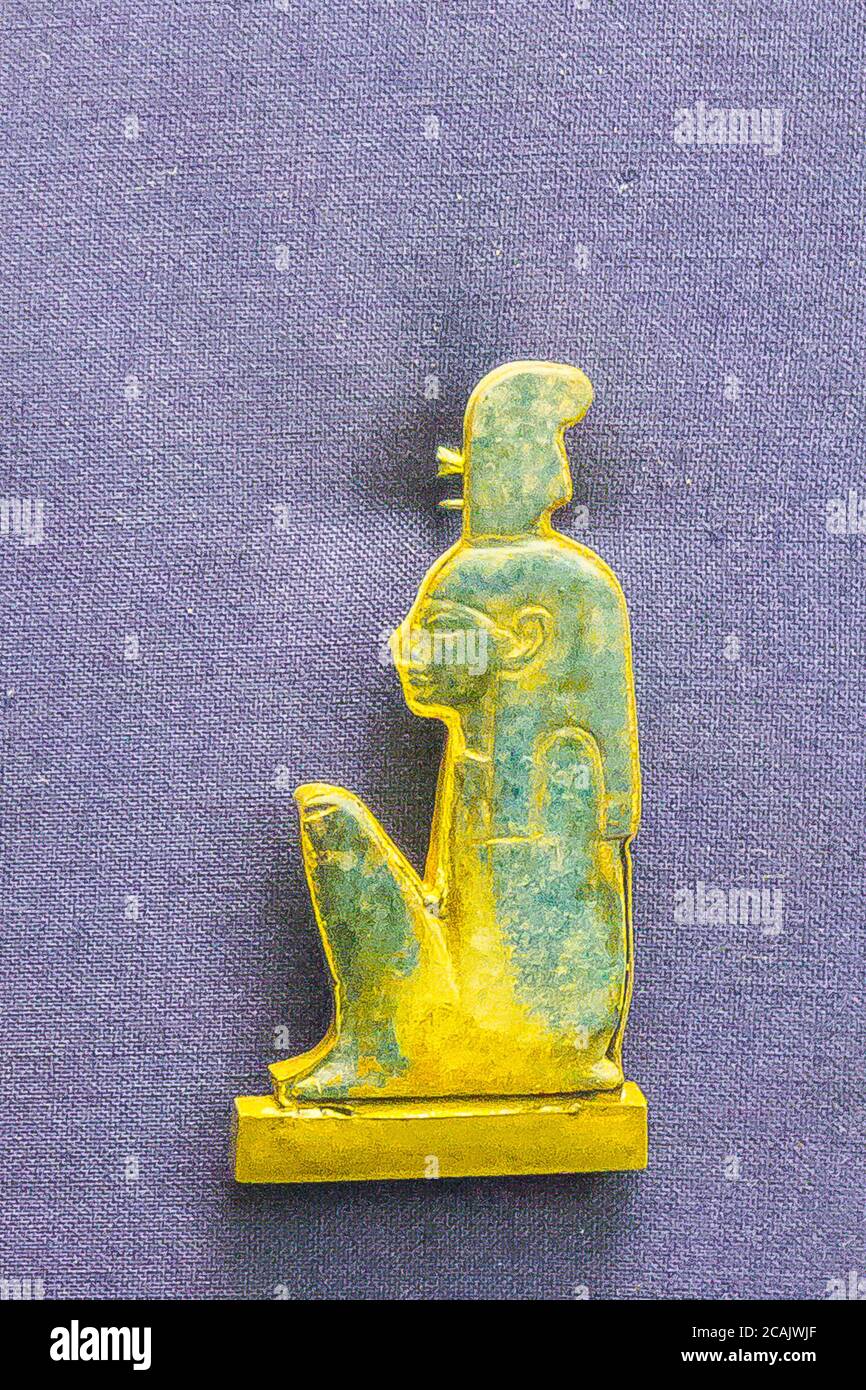 Ägypten, Kairo, Ägyptisches Museum, königliche Nekropole von Tanis : Amulett der Göttin Maat, gefunden in der Beerdigung von Prinz Hornakht. Stockfoto