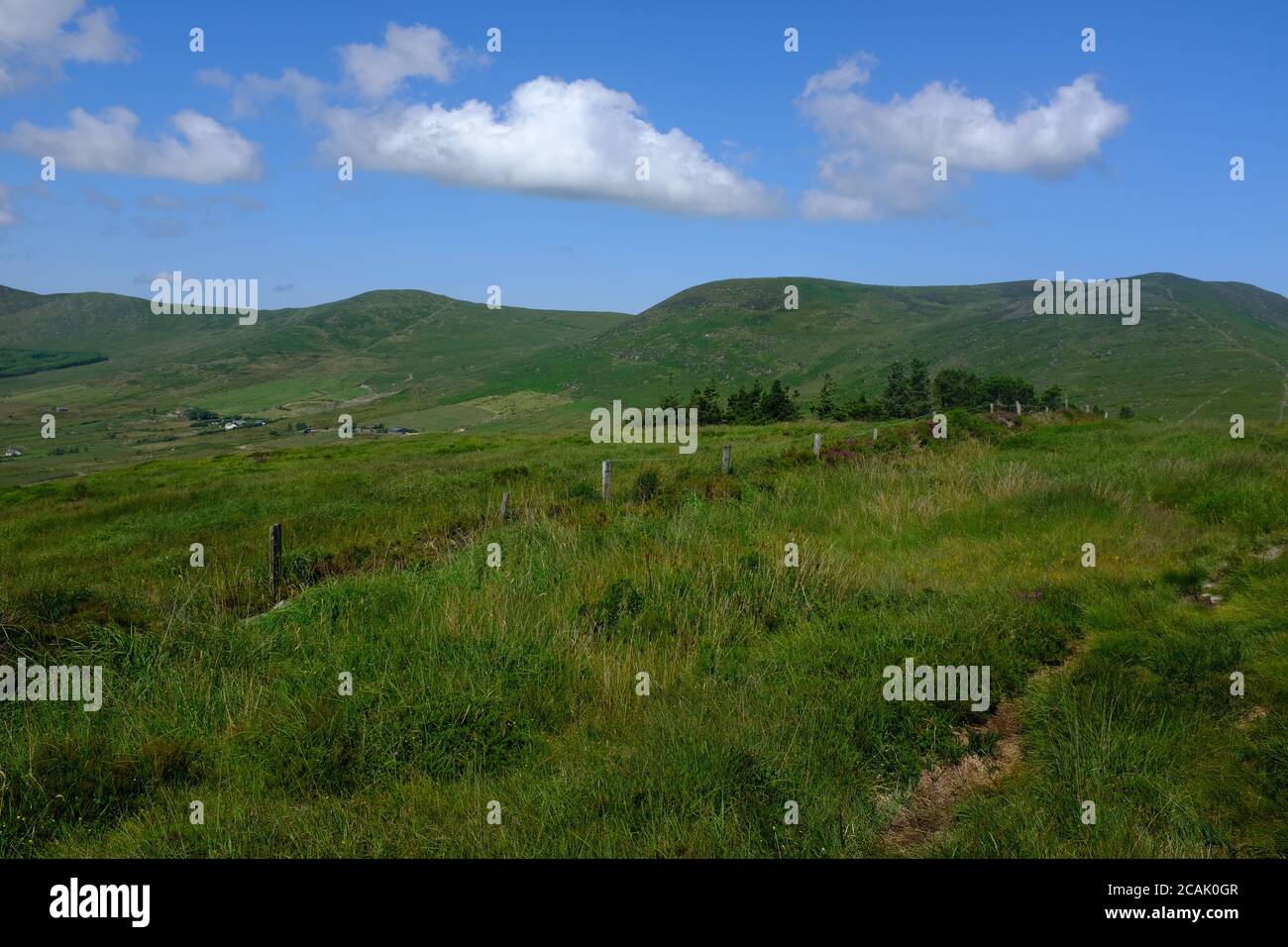 Spaziergang auf dem Kerry Way in 2019 in Count Kerry in Der Süden Irlands, der sich um den Abschnitt der Halbinsel Iveragh dreht Waterville nach Cahersiveen Stockfoto