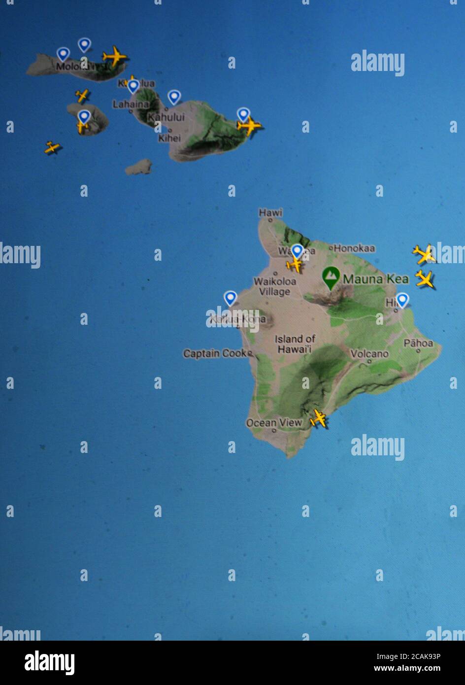 Flugverkehr über Maui und Hawaii-Inseln, (05. august 2020, UTC 18.44) im Internet mit Flightradar 24 Website, während der Coronavirus Pandemie Periode Stockfoto