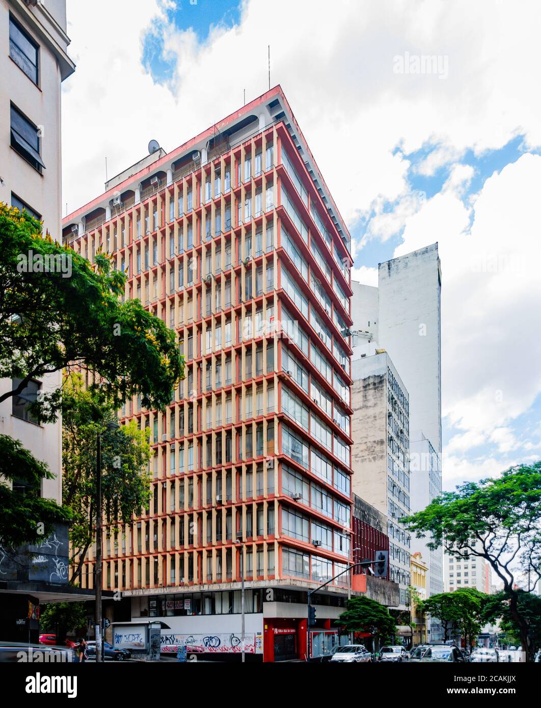 Bürogebäude in der Innenstadt von Belo Horizonte Stockfoto
