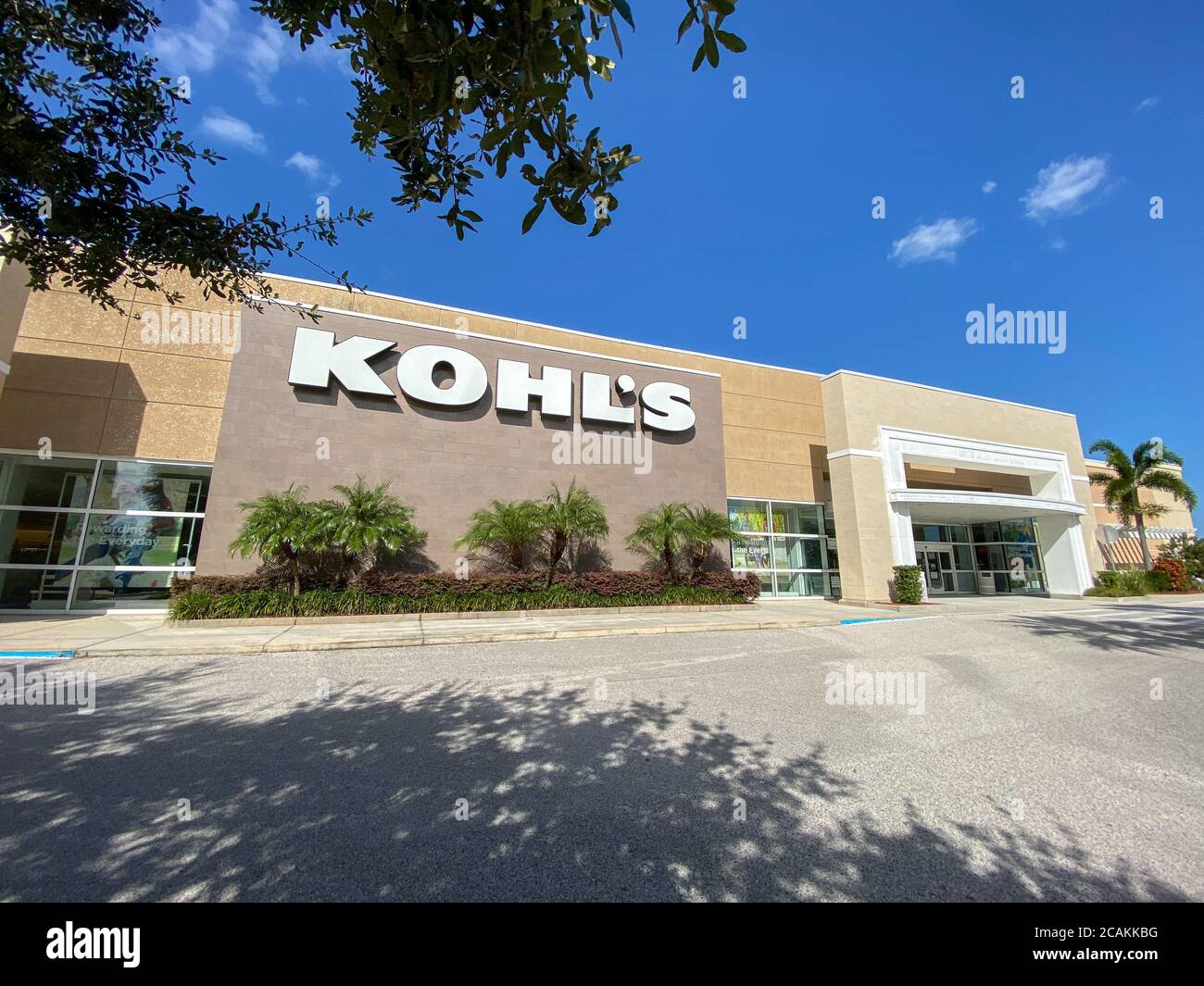 Orlando, FL/USA - 20. August: Das Äußere eines Kaufhauses von Kohl in Orlando, Florida. Stockfoto