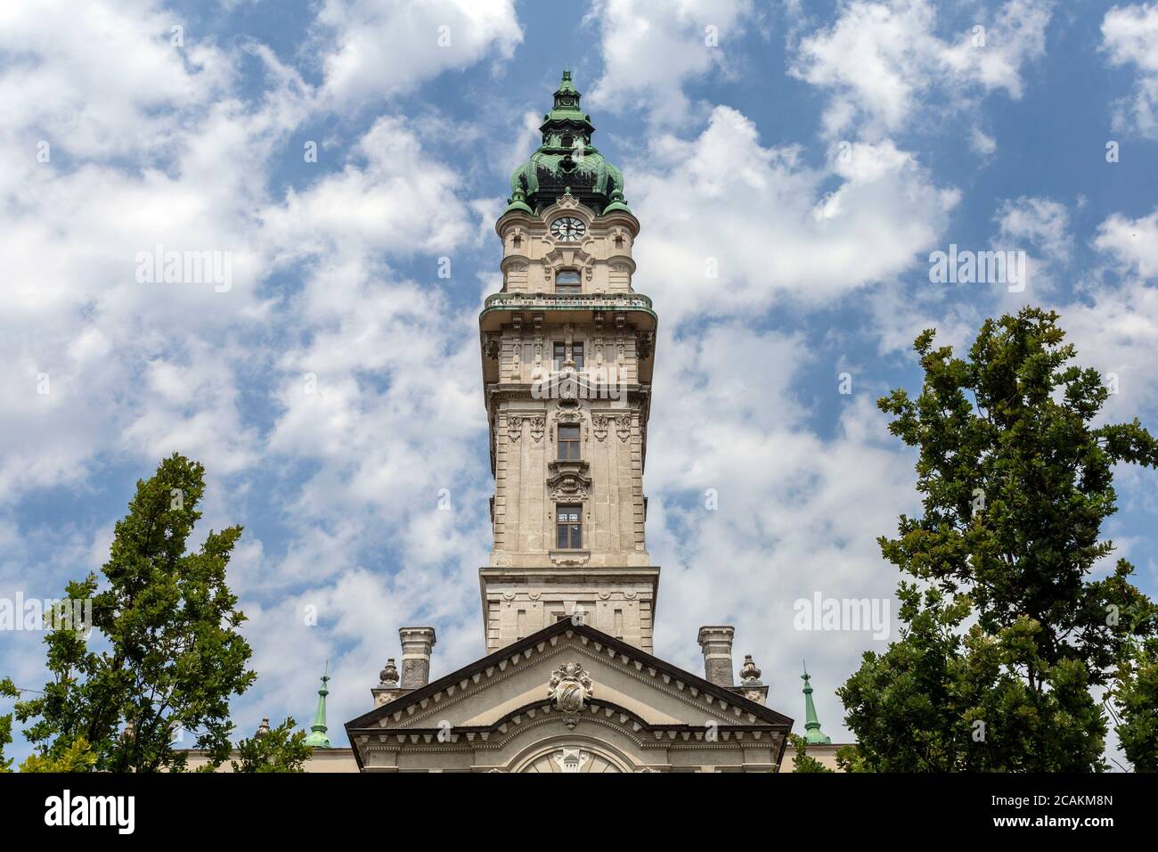 Rathaus von Gyor, Ungarn an einem Sommernachmittag. Stockfoto