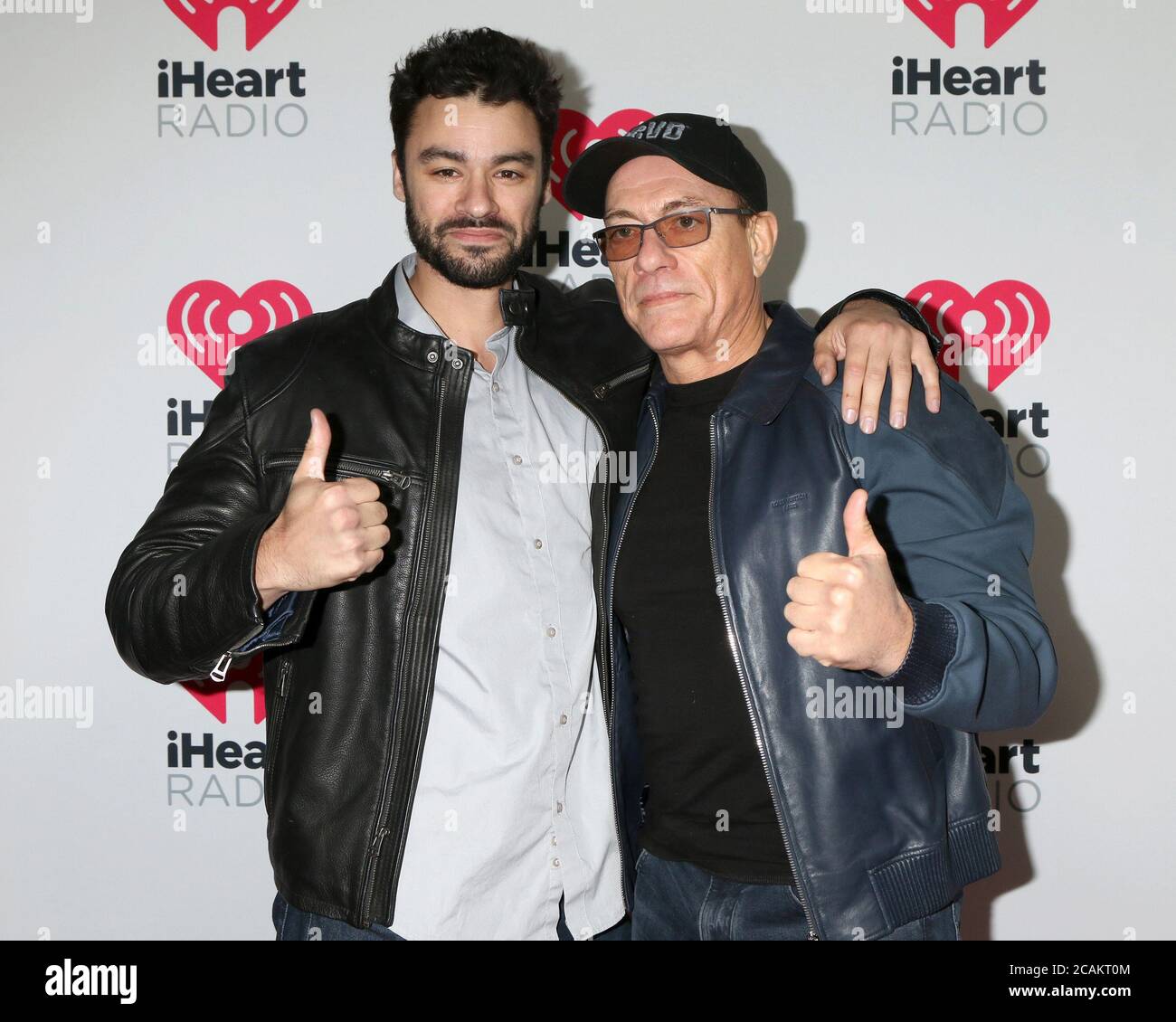 LOS ANGELES - JAN 17: Kris Van Damme und Jean-Claude Van Damme bei den iHeartRadio Podcast Awards 2020 im iHeart Theater am 17. Januar 2020 in Burbank, CA Stockfoto