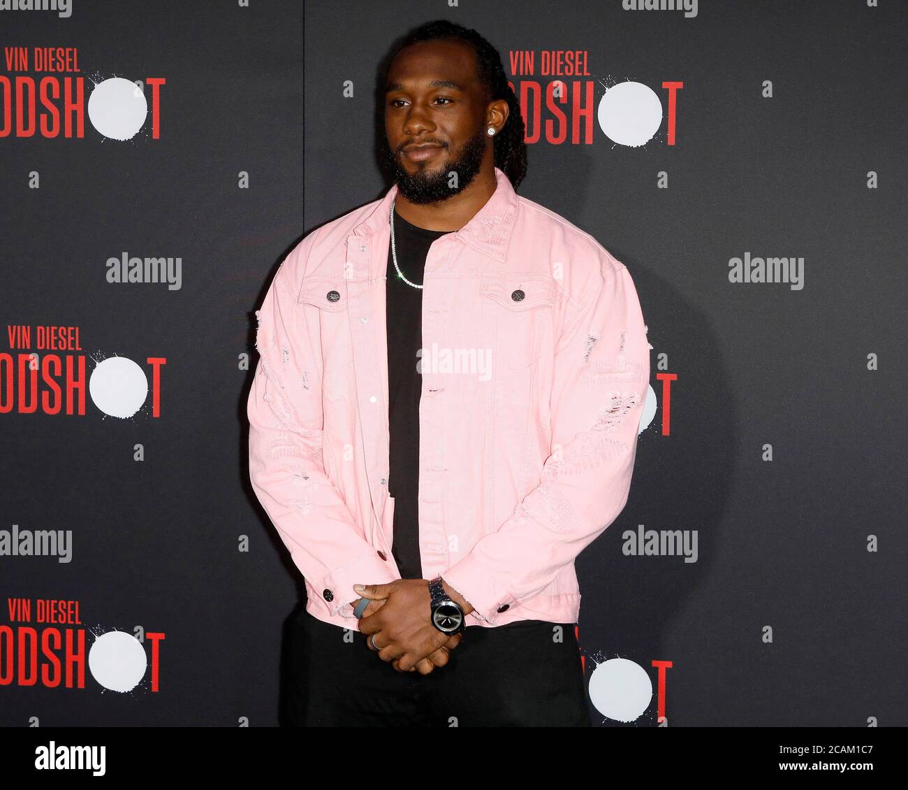 LOS ANGELES - MAR 10: Alexander Mattison bei der 'Bloodshot' Premiere im Village Theatre am 10. März 2020 in Westwood, CA'Bloodshot' Stockfoto