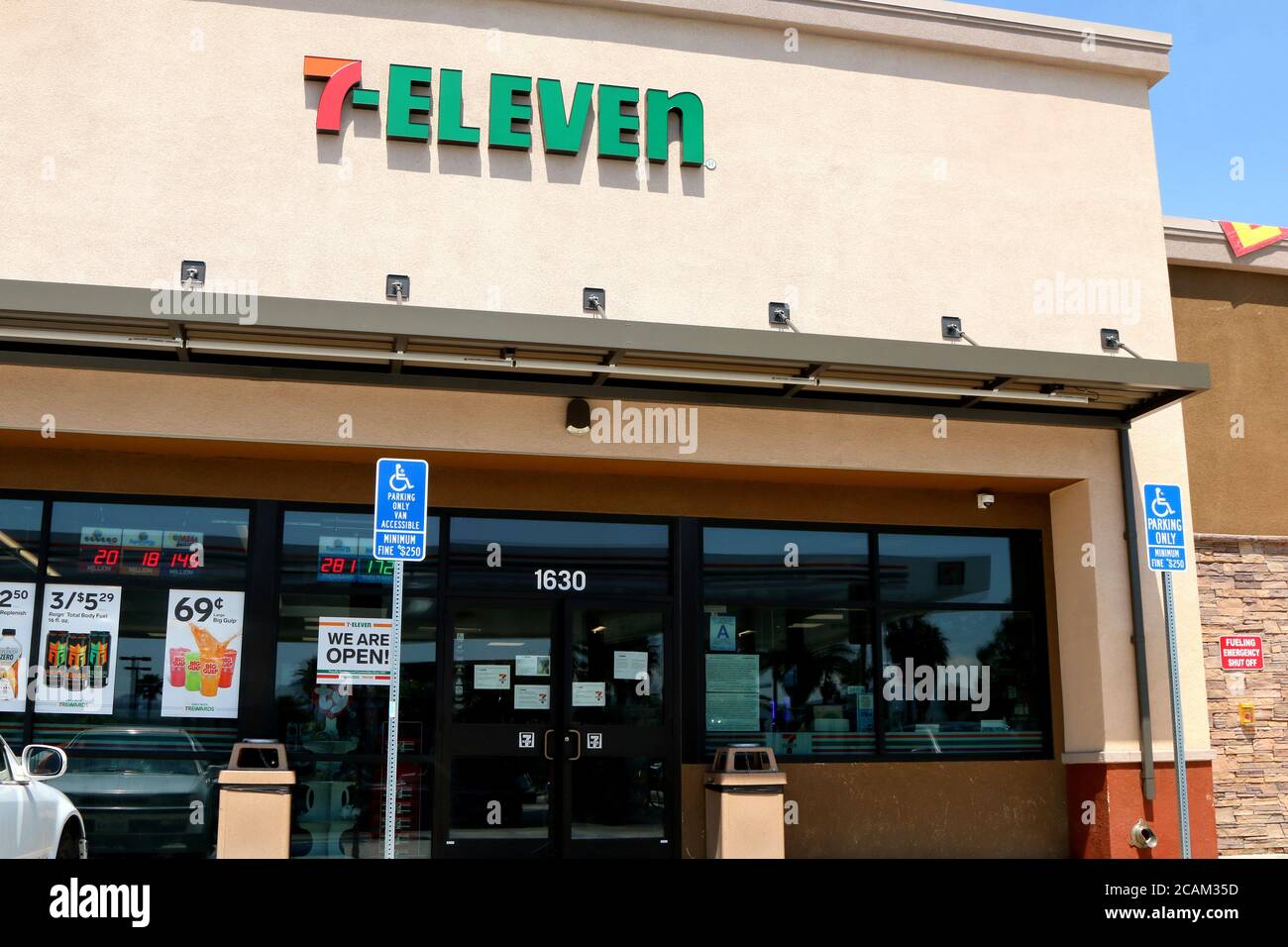 7 Eleven Store Stockfotos Und Bilder Kaufen Alamy