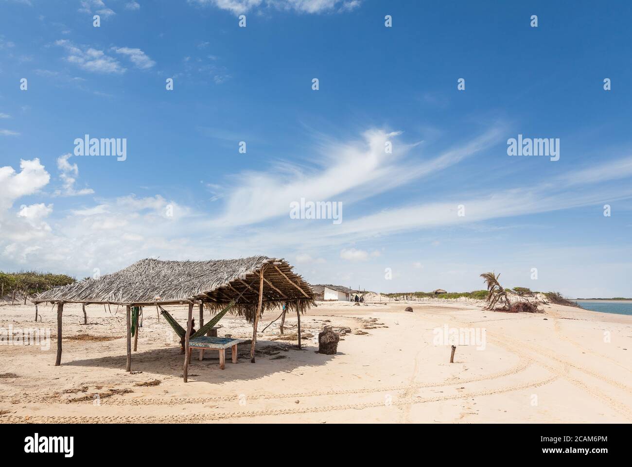 Typische Hütte am Strand von Atins - Barreirinhas, Maranhão, Brasilien Stockfoto