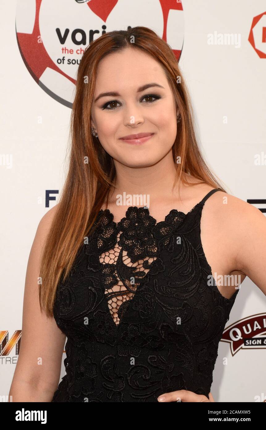 LOS ANGELES - JUL 24: Hayley Orrantia bei der 9. Annual Variety Poker & Casino Night in den Paramount Studios am 24. Juli 2019 in Los Angeles, CA Stockfoto