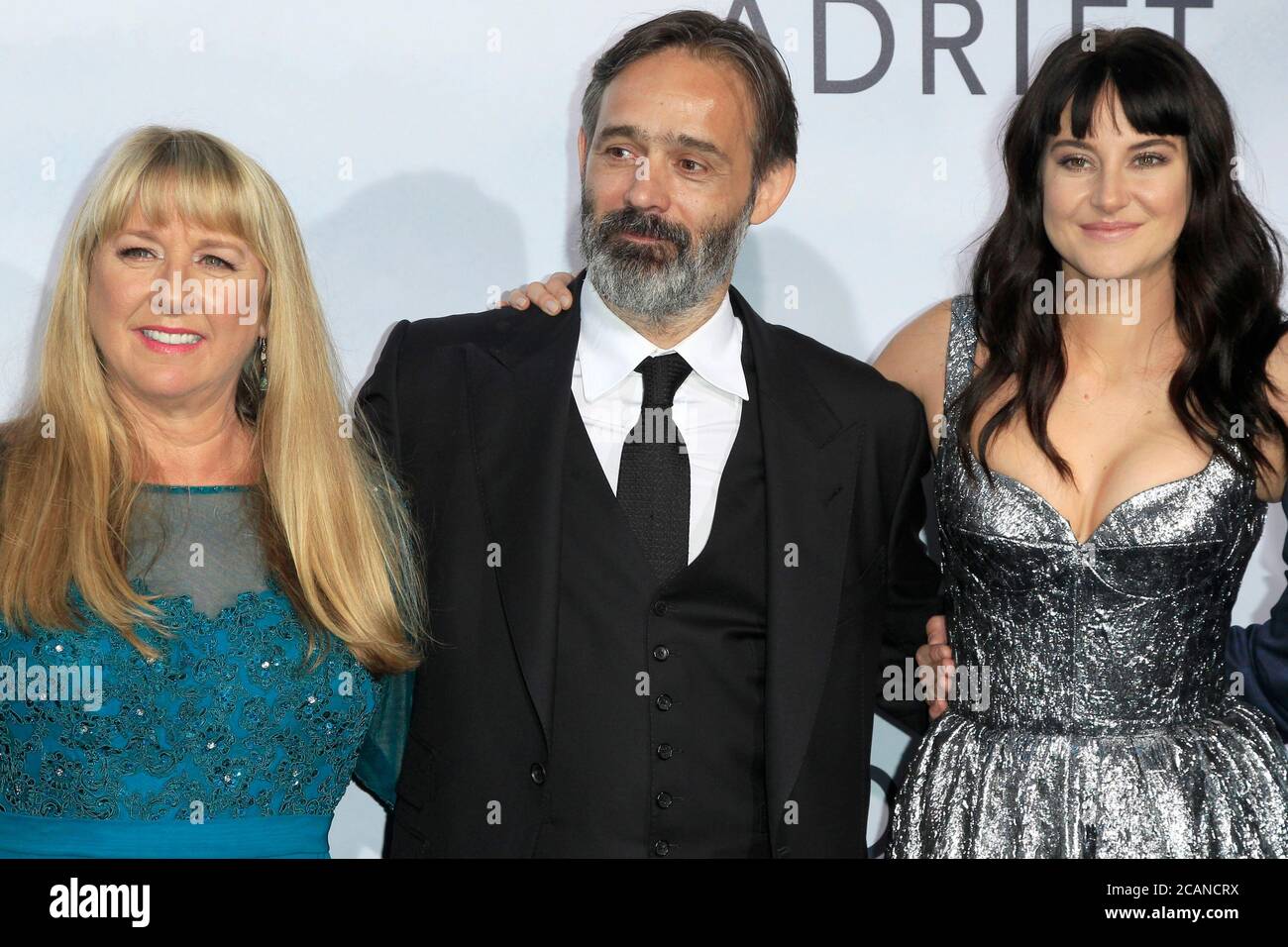 LOS ANGELES - MAI 23: Tami Oldham Ashcraft, Baltasar Kormakur, Shailene Woodley bei der 'Adrift' Weltpremiere im Regal LA Live am 23. Mai 2018 in Los Angeles, CA Stockfoto