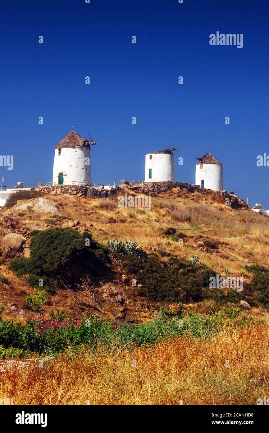 Traditionelle Windmühle in Tripodes (Vivlos) Dorf auf Naxos Insel, Griechenland Stockfoto