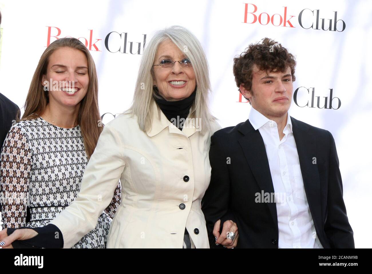 LOS ANGELES - 6. MAI: Dexter Keaton, Diane Keaton, Duke Keaton im 'Book Club' LA Premiere im Village Theater am 6. Mai 2018 in Westwood, CA Stockfoto