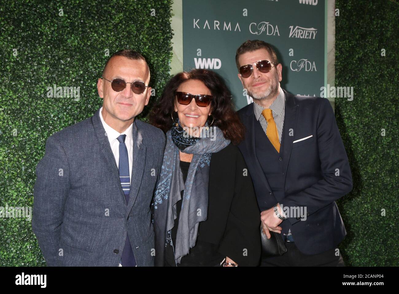 LOS ANGELES - FEB 20: Steven Kolb, Diane von Furstenberg, Nathan Jenden auf der CFDA Variety und WWD Runway to Red Carpet im Chateau Marmont Hotel am 20. Februar 2018 in West Hollywood, CA Stockfoto