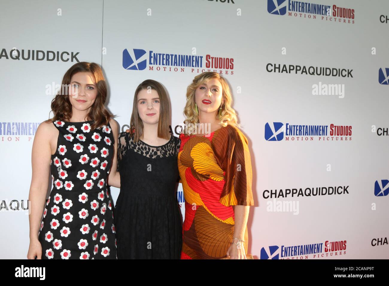 LOS ANGELES - MAR 28: Katie Henoch, Gillian Gordon, Lexit Roth bei der 'Chappaquiddick' Premiere im Samuel Goldwyn Theater am 28. März 2018 in Beverly Hills, CA Stockfoto