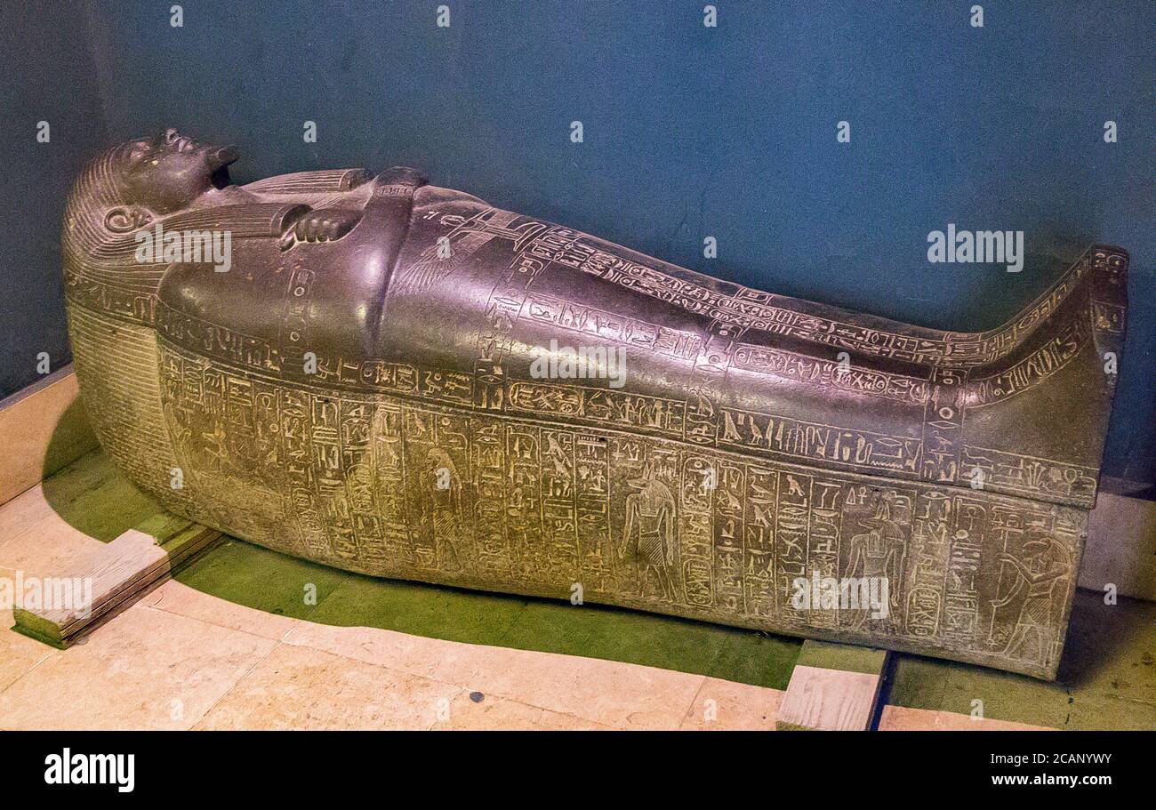 Ägypten, Kairo, Ägyptisches Museum, grauer Granitsarkophag in der königlichen Nekropole von Tanis gefunden, Begräbnis des Königs Psusennes I. Stockfoto
