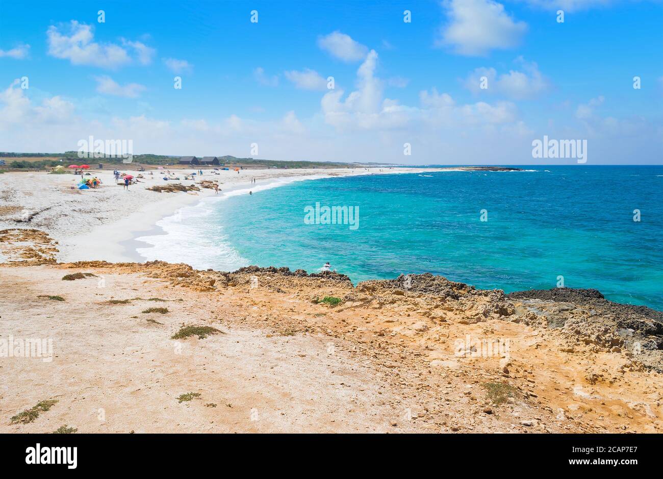 Ist Arutas Strand an einem klaren Sommertag. Gedreht in Sardinien, Italien Stockfoto