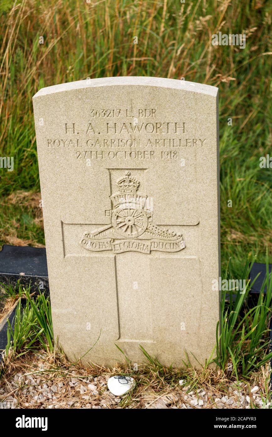 Commonwealth war Grave auf Darwen Cemetery. 363217 L. BDR H. A. Haworth Royal Garrison Artillery 27. Oktober 1918 Stockfoto