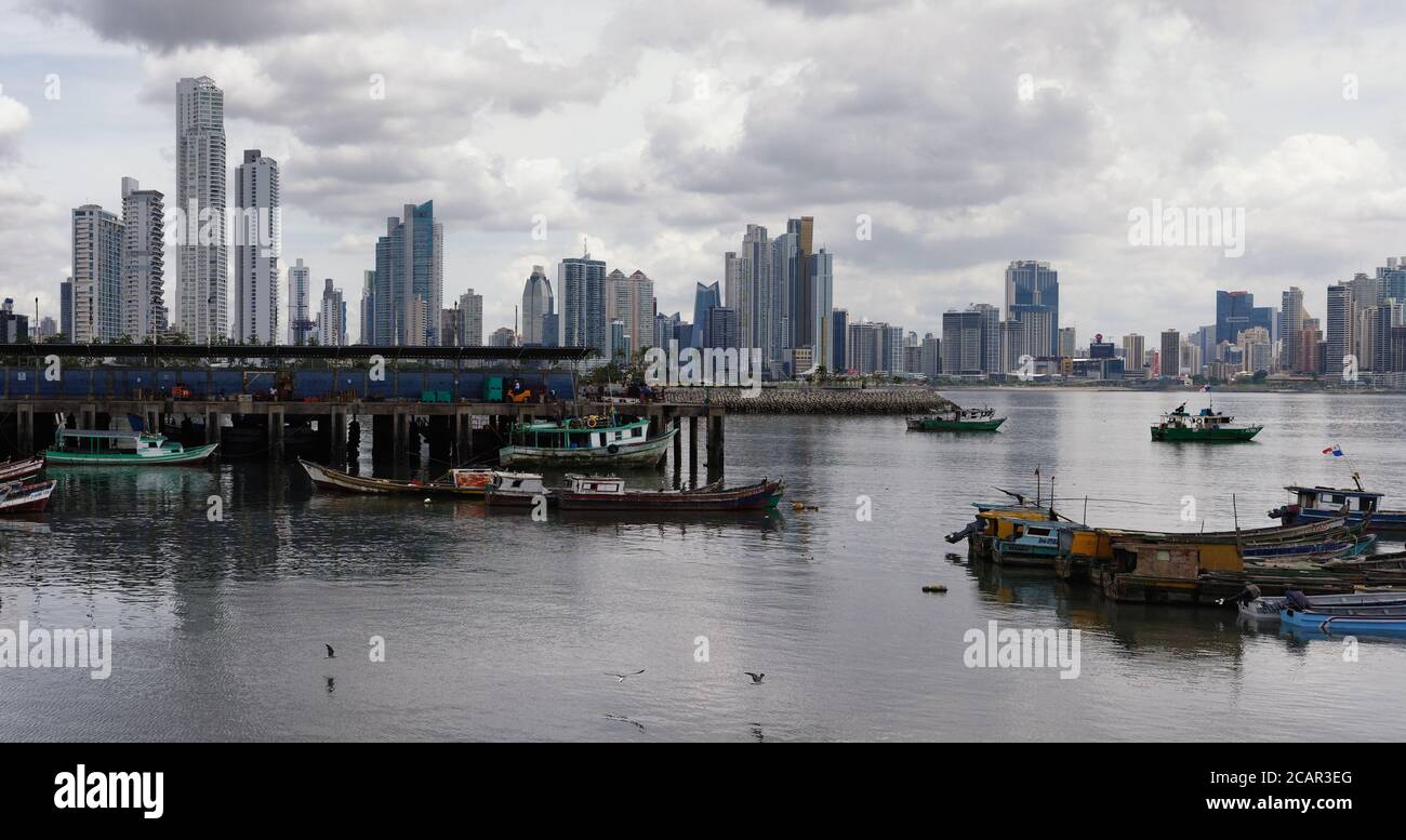 Fischerboote in der Nähe des Fischmarktes, Panama City, Panama, Mittelamerika Stockfoto