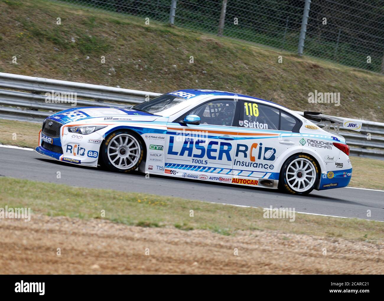 8. August 2020; Brands Hatch Circuit, West Kingsdown, Kent, England; Kwik Fit British Touring Car Championship, Qualifying Day; Ashley Sutton in seinem Laser Tools Racing Infiniti Q50 während des Qualifyings Stockfoto