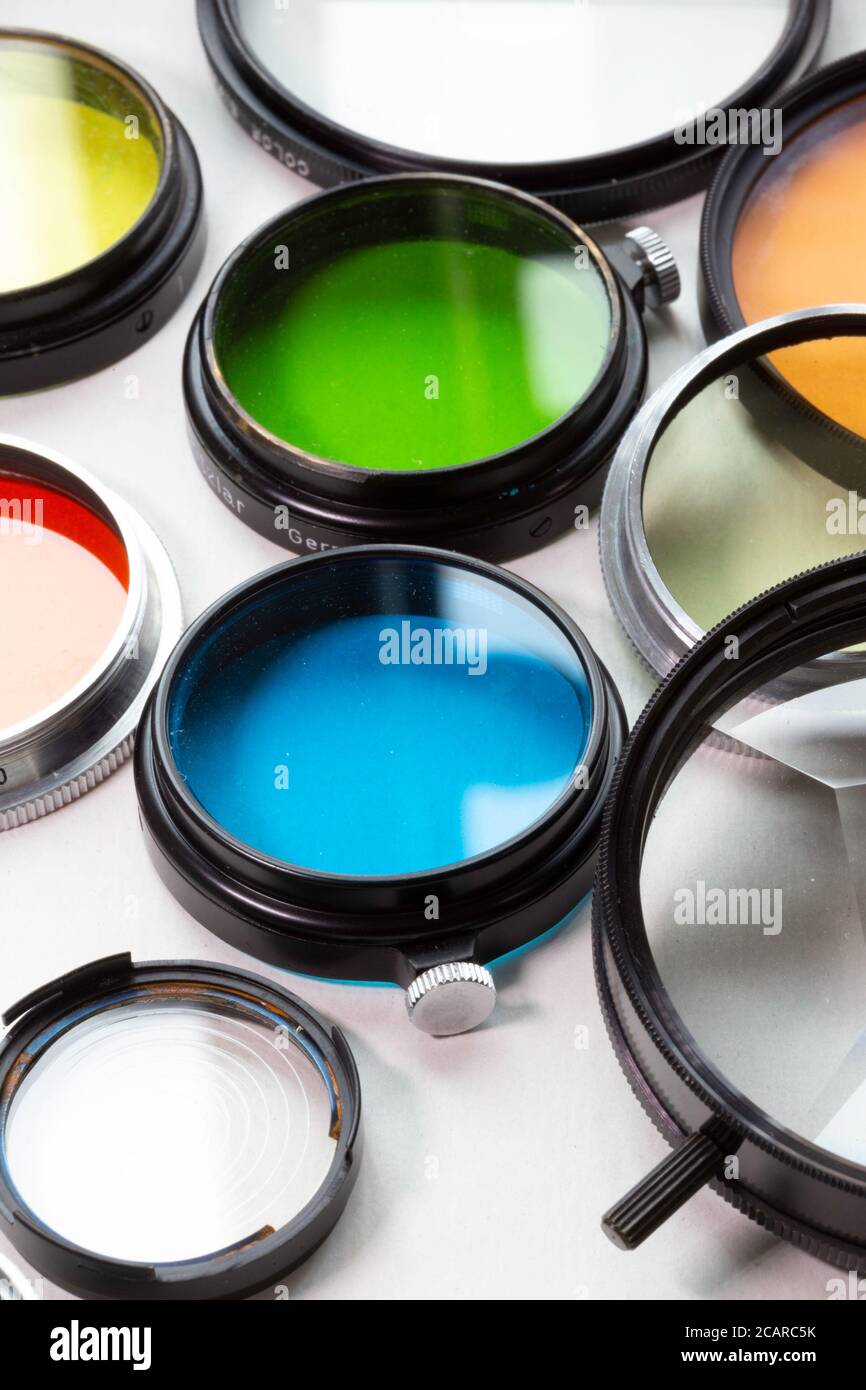 Vintage-Filmkamera-Objektiv filtert Stillleben Stockfoto