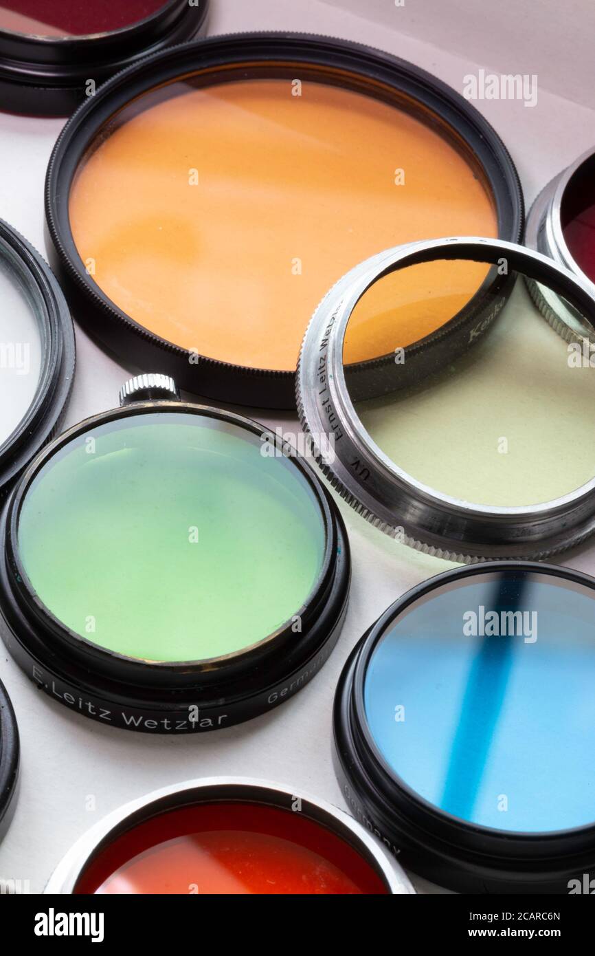 Vintage-Filmkamera-Objektiv filtert Stillleben Stockfoto