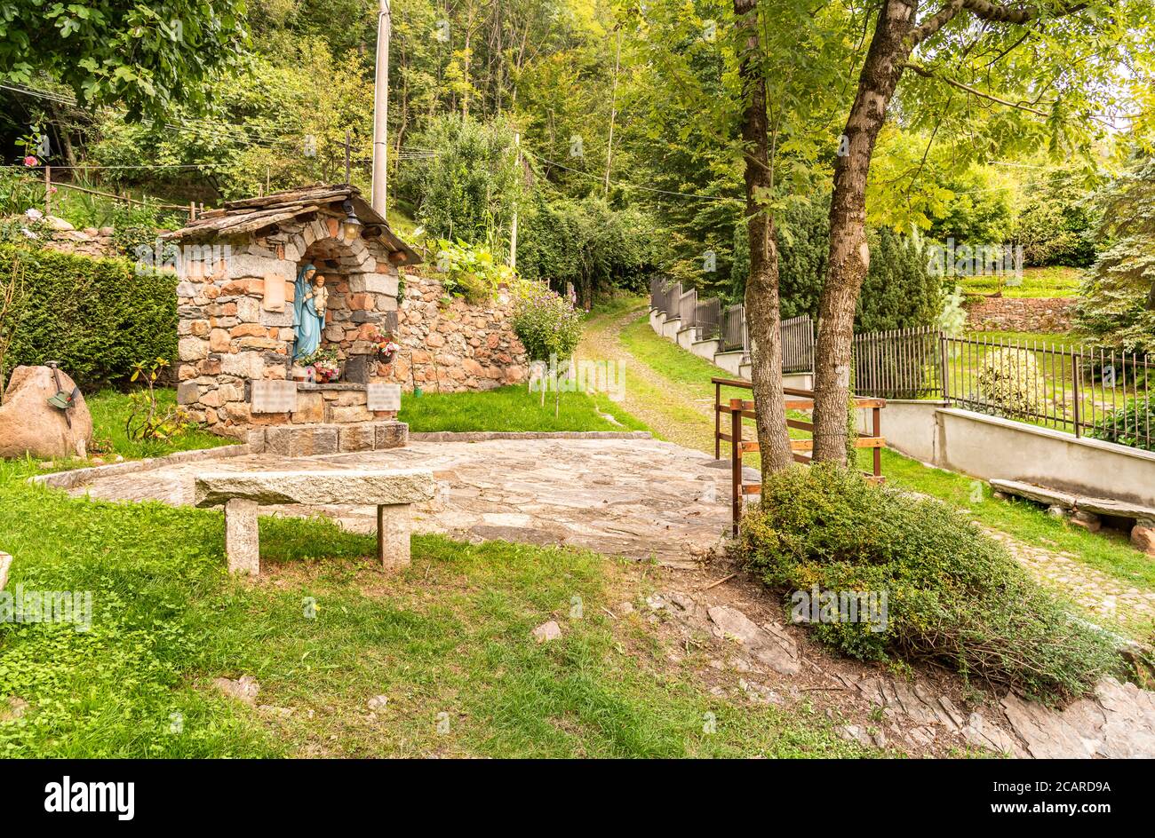 Die Wege des Regionalparks von Brinzio, Provinz Varese, Lombardei, Italien Stockfoto