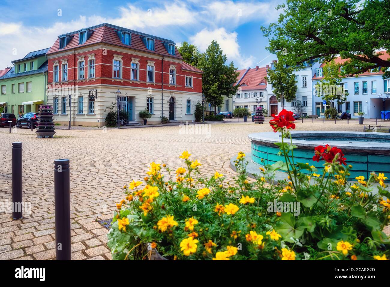 Marktplatz in der idyllischen Stadt Werder an der Havel, Potsdam, Deutschland Stockfoto