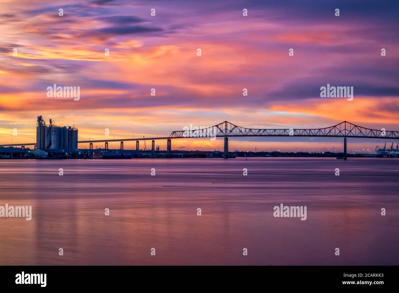 Sunset Crossing Stockfoto