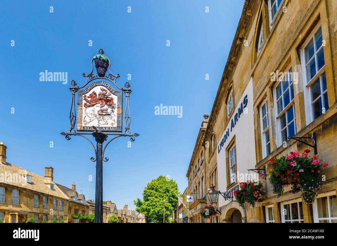 Straßenname Zeichen der Lygon Arms in High Street, Chipping Campden, eine kleine Marktstadt in den Cotswolds in Gloucestershire Stockfoto