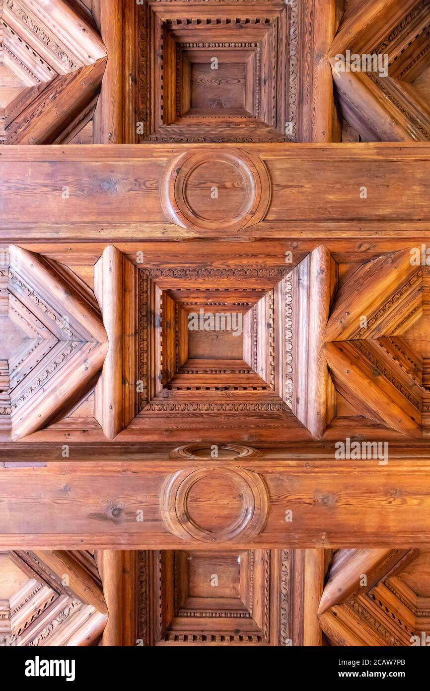 Holzdecke des Inneren von Lonja de la Seda, Silk Exchange, gotisches Gebäude in Valencia Stockfoto