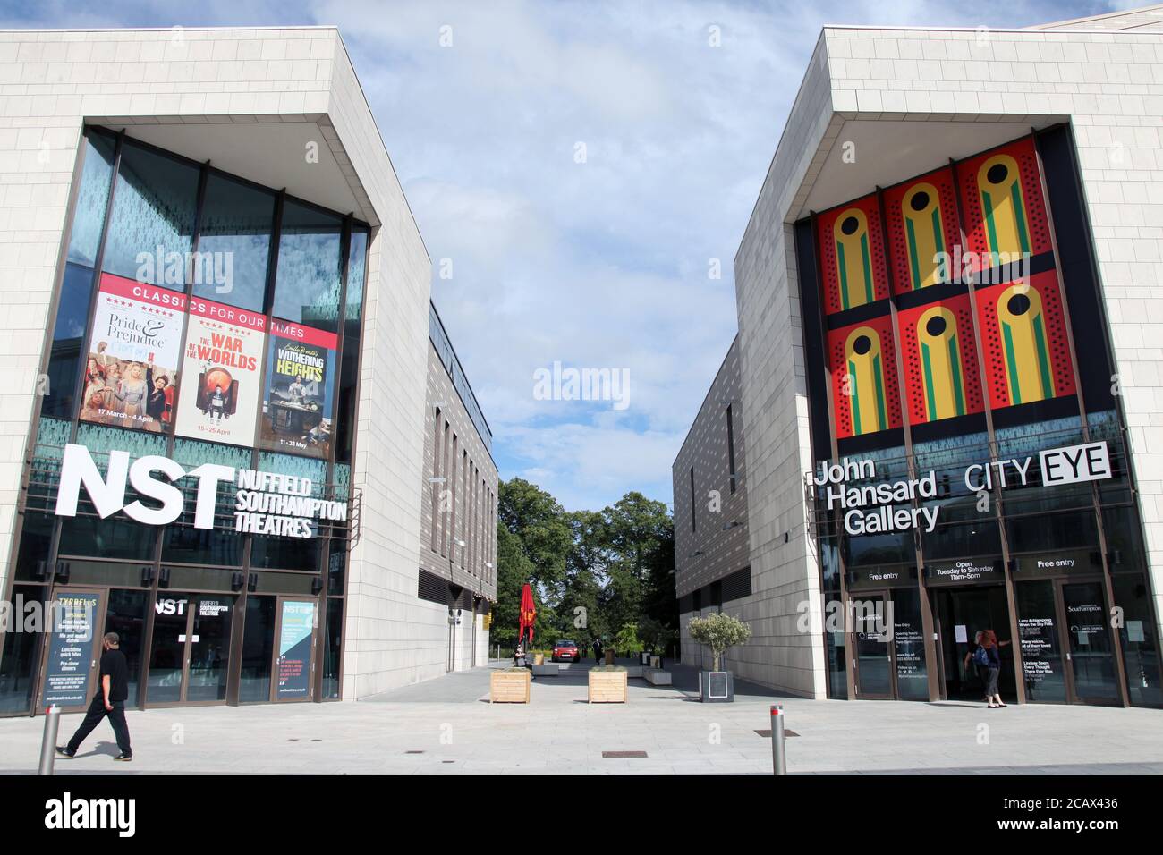 NST Nuffield Southampton Theatre und John Hansard Gallery, oberhalb der Bar Street, Southampton, England, Großbritannien, August 2020 Stockfoto