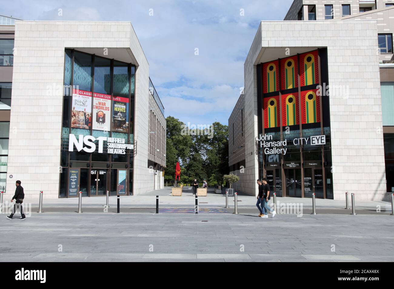 NST Nuffield Southampton Theatre und John Hansard Gallery, oberhalb der Bar Street, Southampton, England, Großbritannien, August 2020 Stockfoto