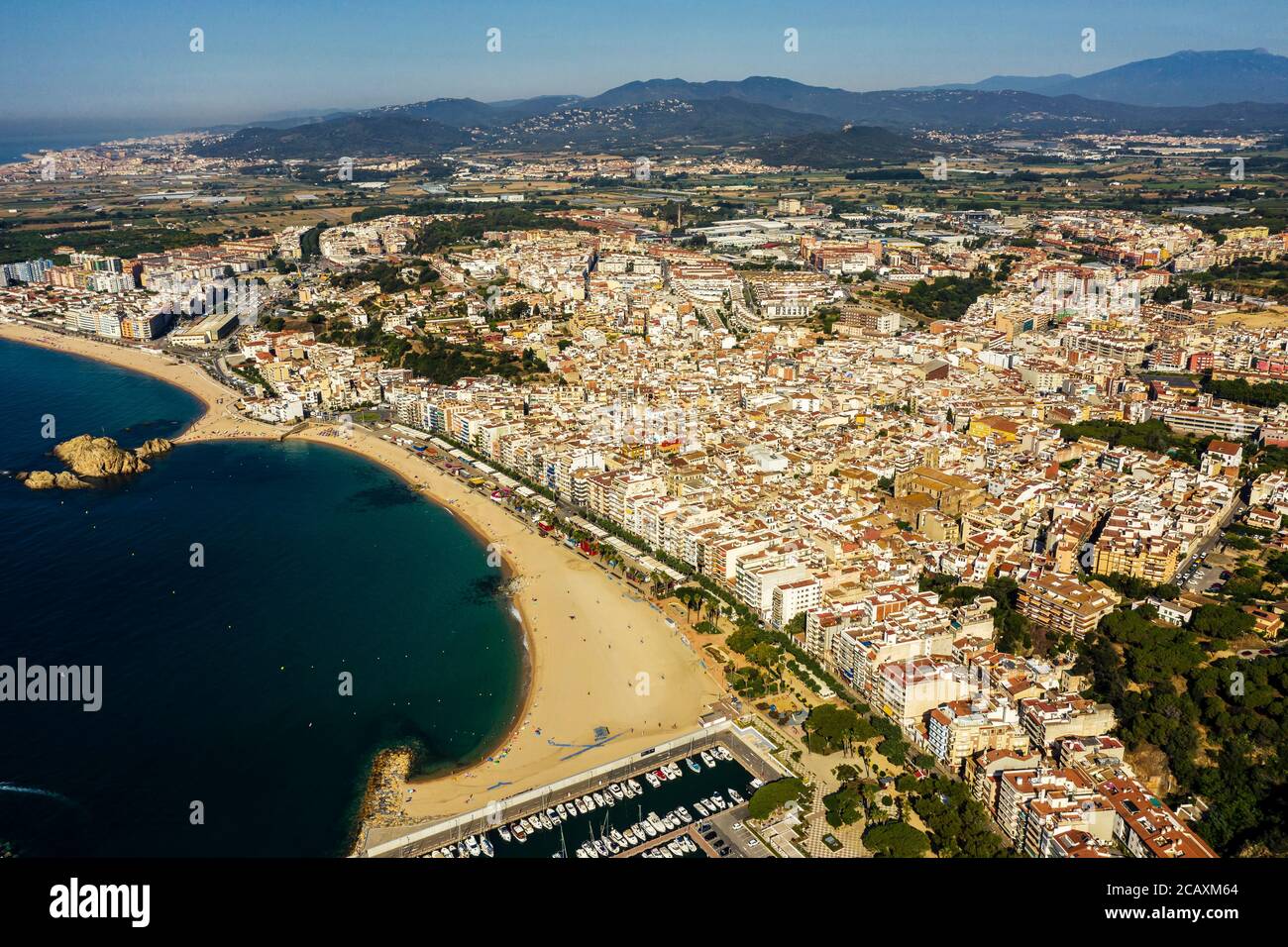 Drohnenpanorama von Blanes, Costa Brava, Spanien Stockfoto