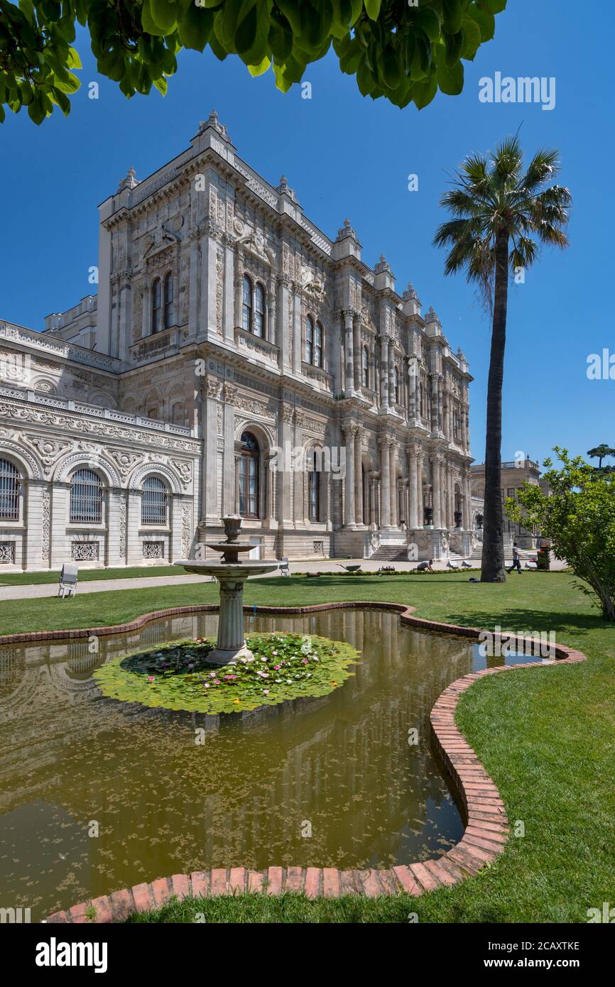 Der Dolmabahce Palast im Stadtteil Besiktas in Istanbul, Türkei Stockfoto