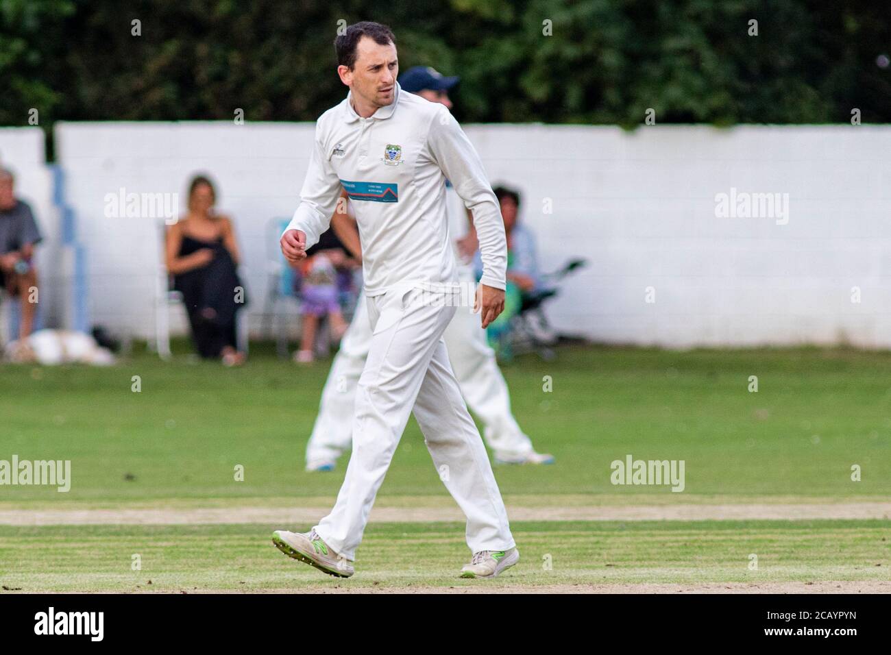 Tondu Cricket Club / Bridgend Cricket Club in einem T20-Spiel in Bryn Road am 7. August 2020. Stockfoto