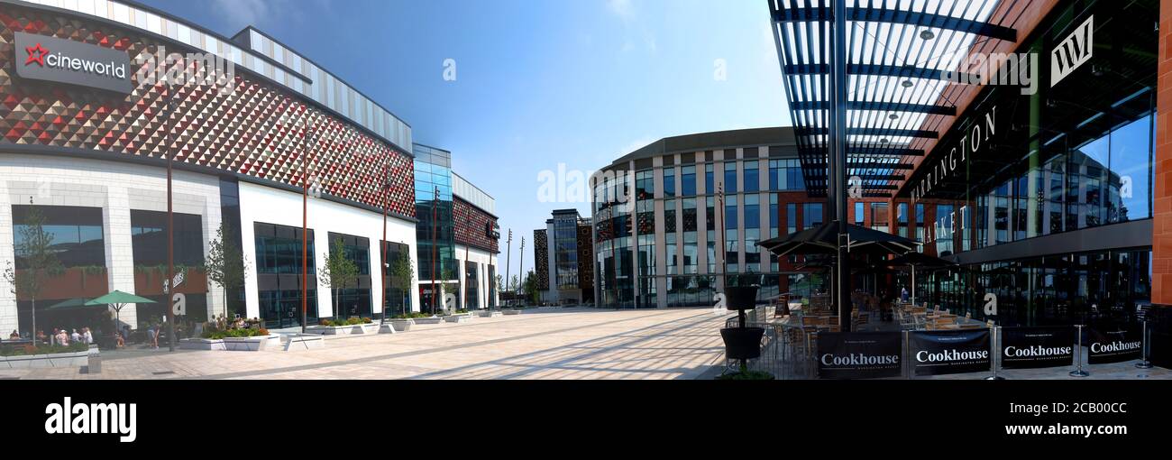 Time Square, Warrington, Cheshire, England, Großbritannien, neue Vinci Bauentwicklung, Einzelhandel und Marktplatz Stockfoto