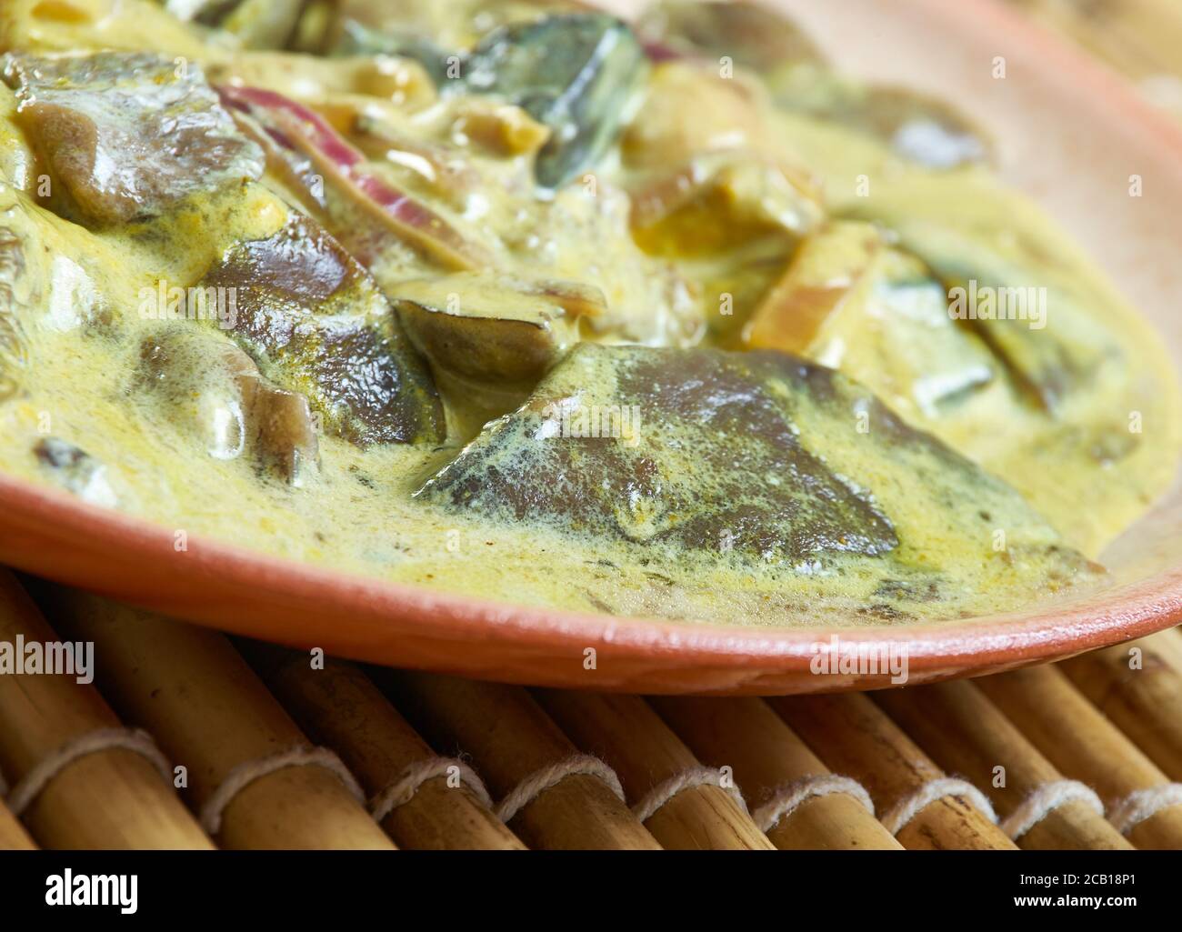 Pilzperatal, Omas Pilz Dry Curry, indische Art Rührpilze gebraten Stockfoto