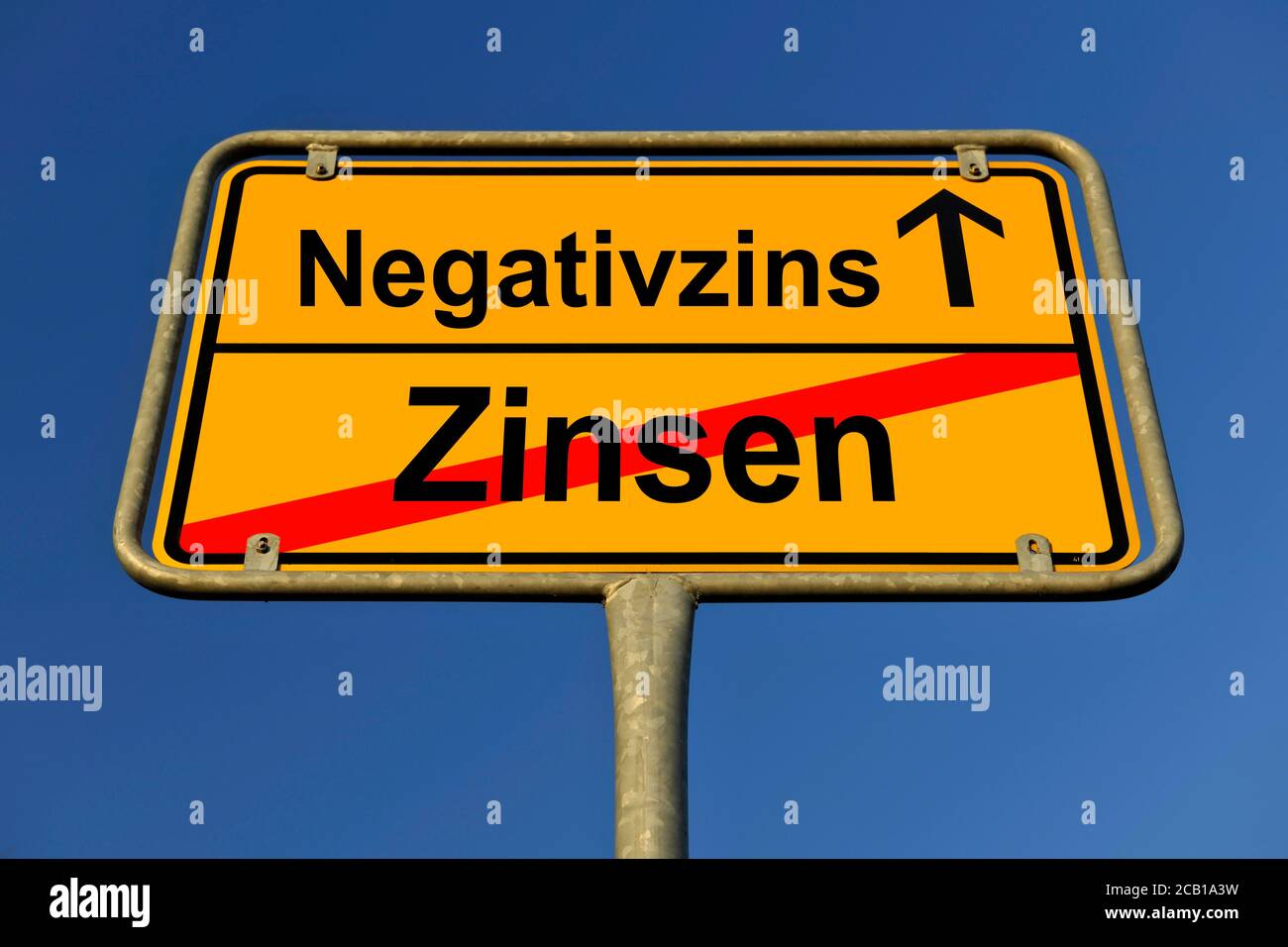 FOTOMONTAGE, symbolisches Bild Negatives Interesse, Strafzinsen, Deutschland Stockfoto
