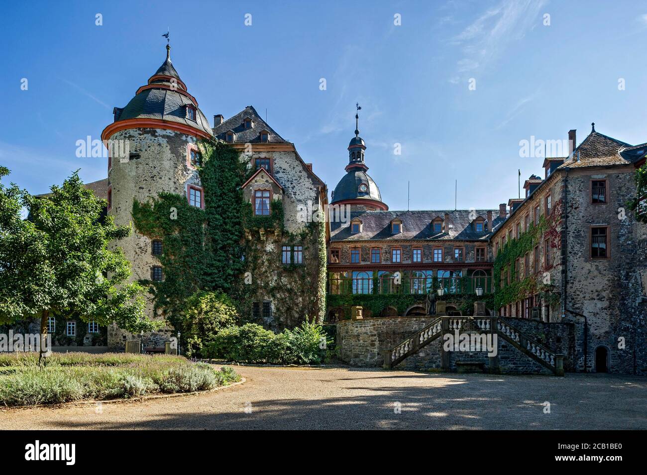 Berghof und kleiner Burghof, mittelalterliche Burg, Laubachburg, Residenz der Grafen von Solms Laubach, Laubach, Hessen, Deutschland Stockfoto