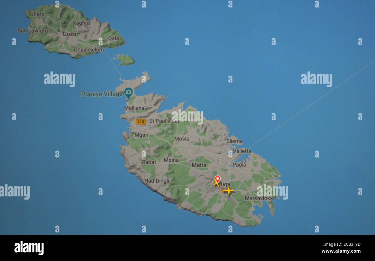 Flugverkehr über Malte Island, (10. august 2020, UTC 09.52) im Internet mit Flightradar 24 Website, während der Coronavirus Pandemie Stockfoto
