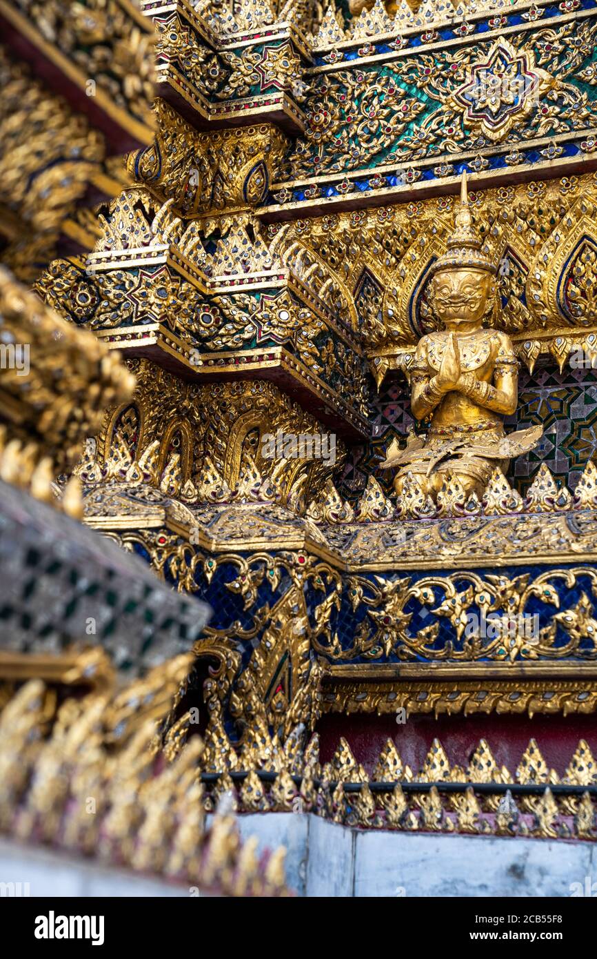 Bangkok/Thailand Tempel der goldenen Skultur des Smaragd-Buddha Stockfoto