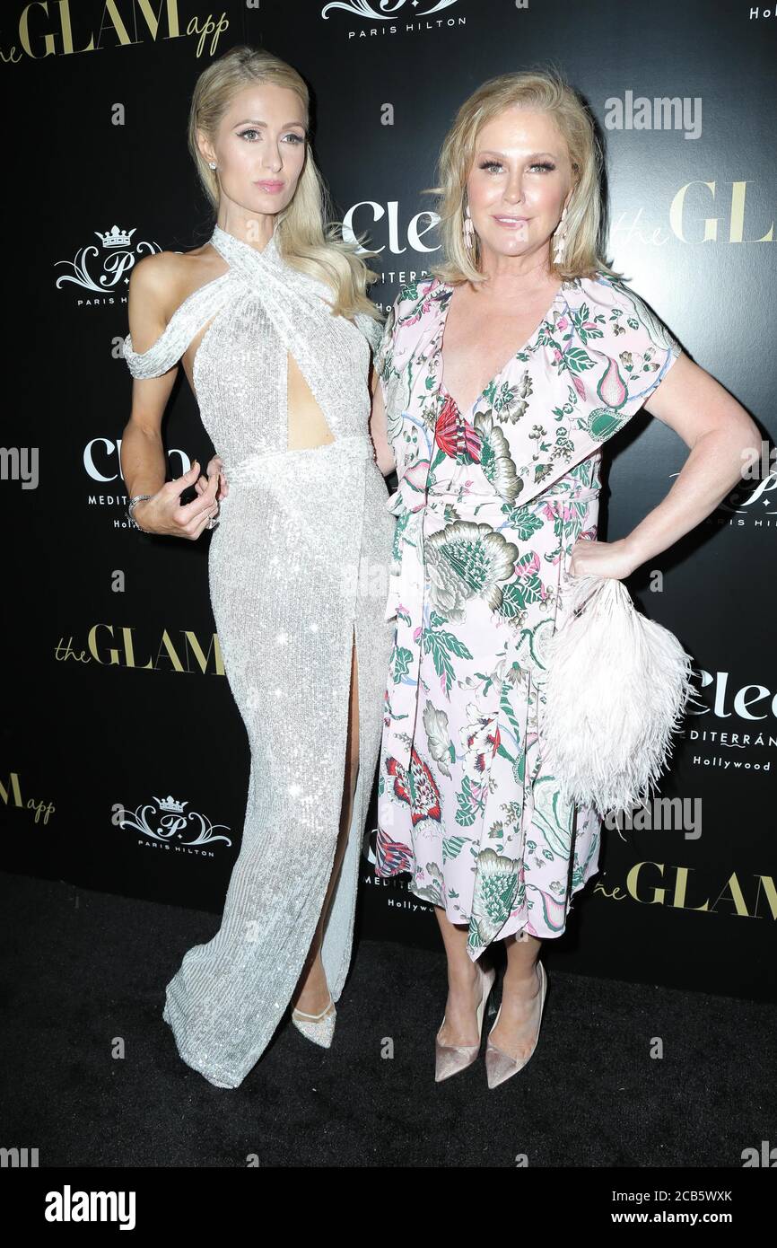 LOS ANGELES - JUN 19: Paris Hilton, Kathy Hilton beim GLAM App Celebration Event im Cleo am 19. Juni 2019 in Los Angeles, CA Stockfoto