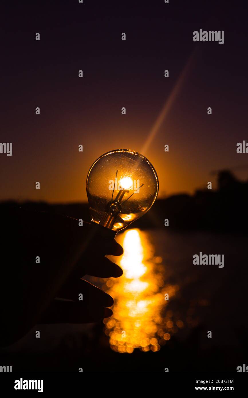 Fangen Sie den Moment ein...wunderschöne Glühbirne. Stockfoto