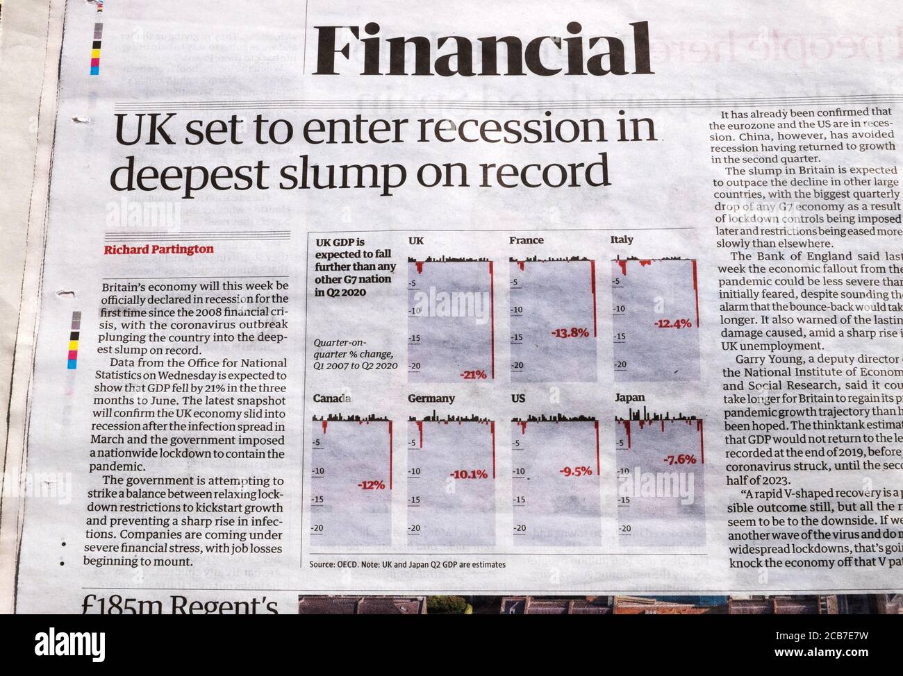 Finanzseite im Guardian 'UK wird in die Rezession eintreten In tiefstem Einbruch“ nach der Covid-Pandemie 10. August 2020 in London, Großbritannien Stockfoto