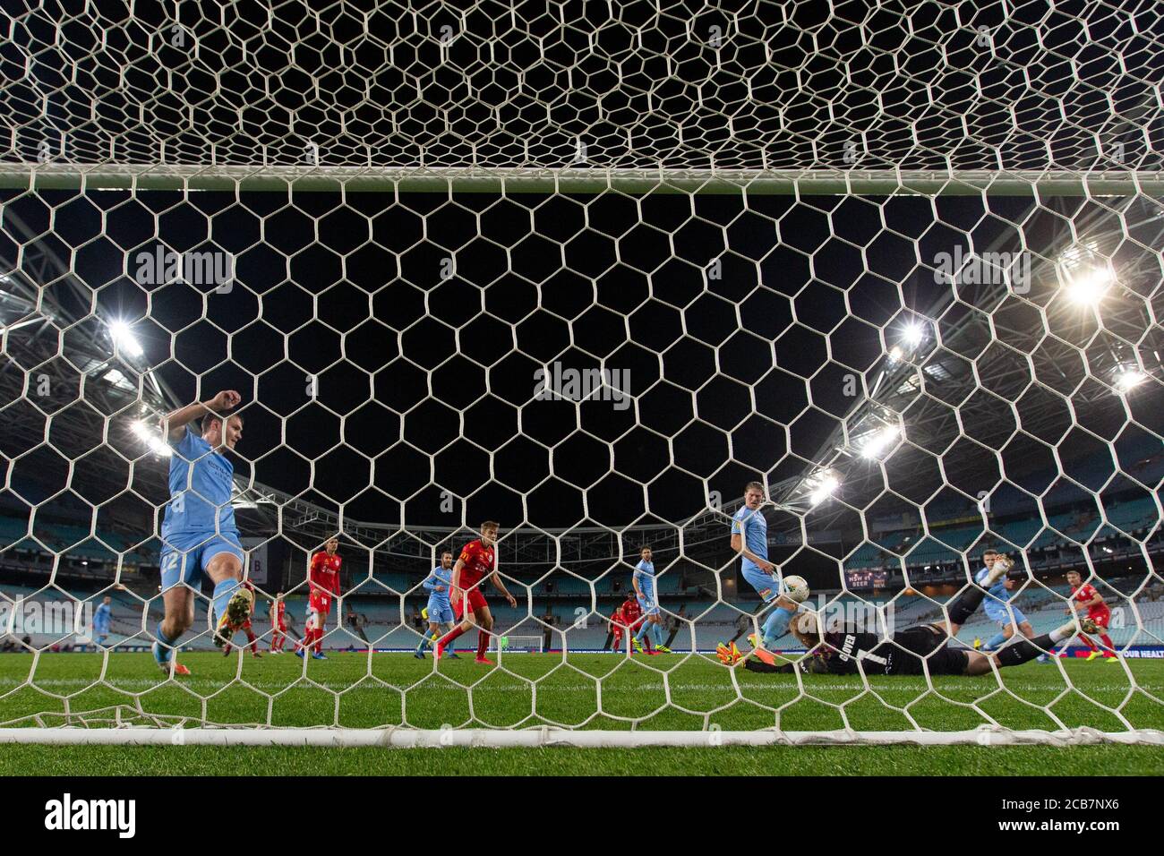 Sydney, Australien. August 2020. Melbourne City Torhüter Thomas Glover (1) spart sich beim Hyundai A League Spiel zwischen Melbourne City und Adelaide United am 11. August 2020 im ANZ Stadium, Sydney, Australien. Foto von Peter Dovgan. Nur redaktionelle Verwendung, Lizenz für kommerzielle Nutzung erforderlich. Keine Verwendung bei Wetten, Spielen oder Veröffentlichungen einzelner Vereine/Vereine/Spieler. Kredit: UK Sports Pics Ltd/Alamy Live Nachrichten Stockfoto