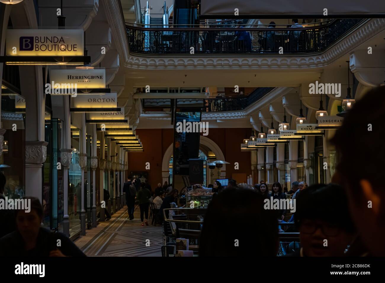 Innenarchitektur vom Einkaufszentrum in Sidney, Australien, 2019 Stockfoto