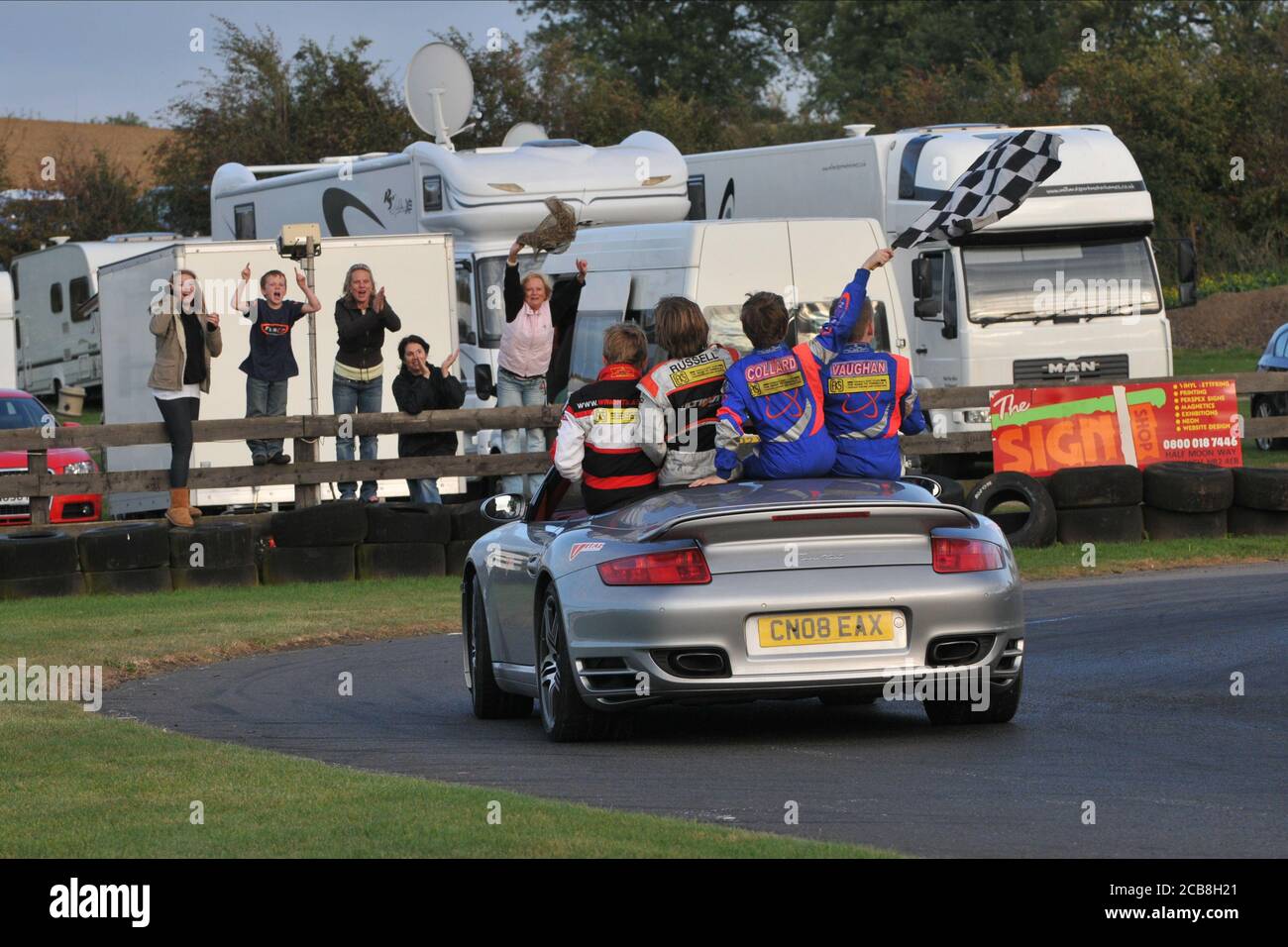 Williams F1-Pilot George Russell in seiner frühen Cadet Karting-Karriere. Stockfoto