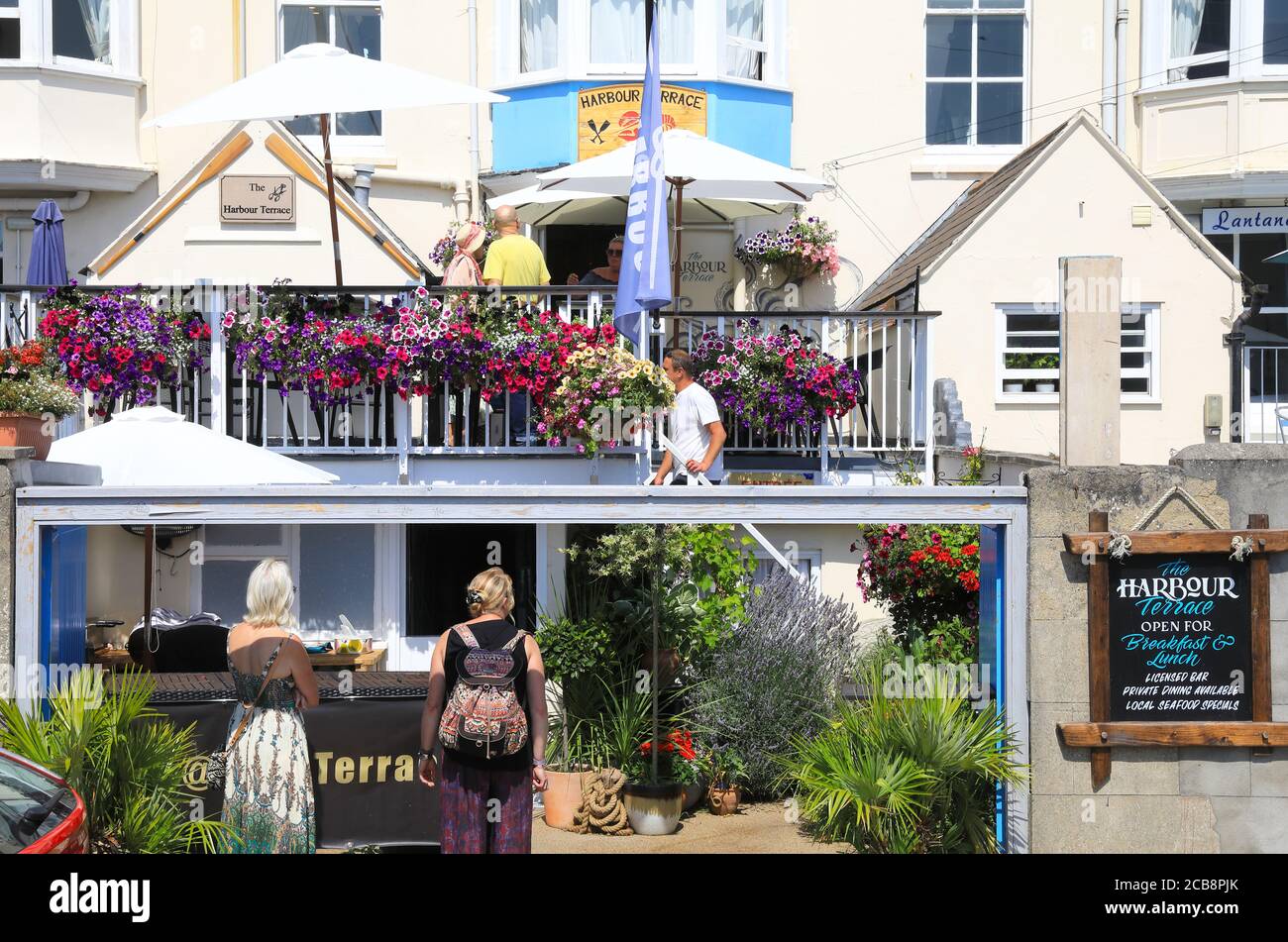 Das Harbour Terrace Restaurant am Custom House Quay in Weymouth Harbour, in Dorset, Großbritannien Stockfoto