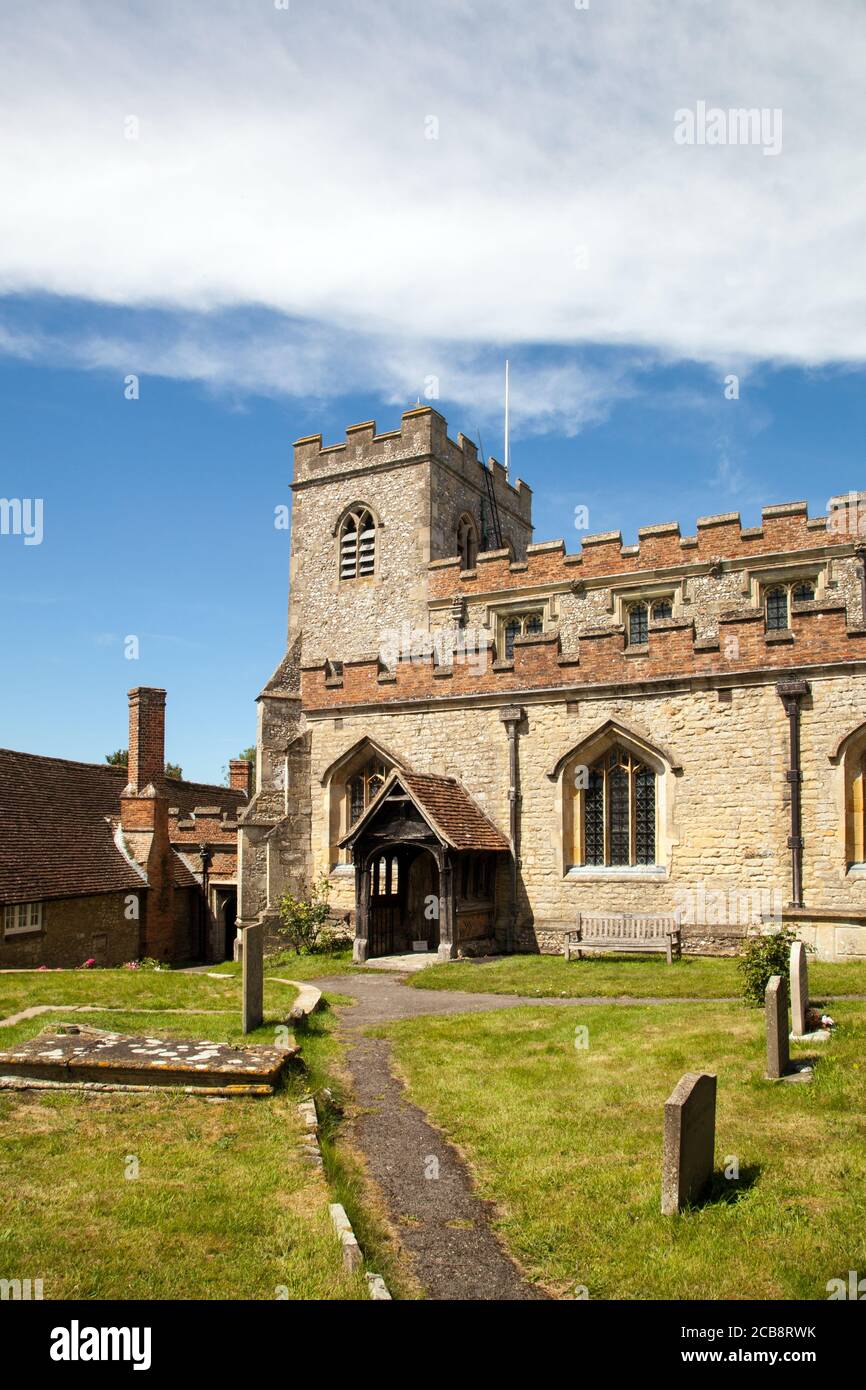 Die Pfarrkirche der Heiligen Jungfrau Maria in der Oxfordshire Dorf Ewelme die letzte Ruhestätte des Autors Jerome K Jerome und seine Frau Ettie Stockfoto