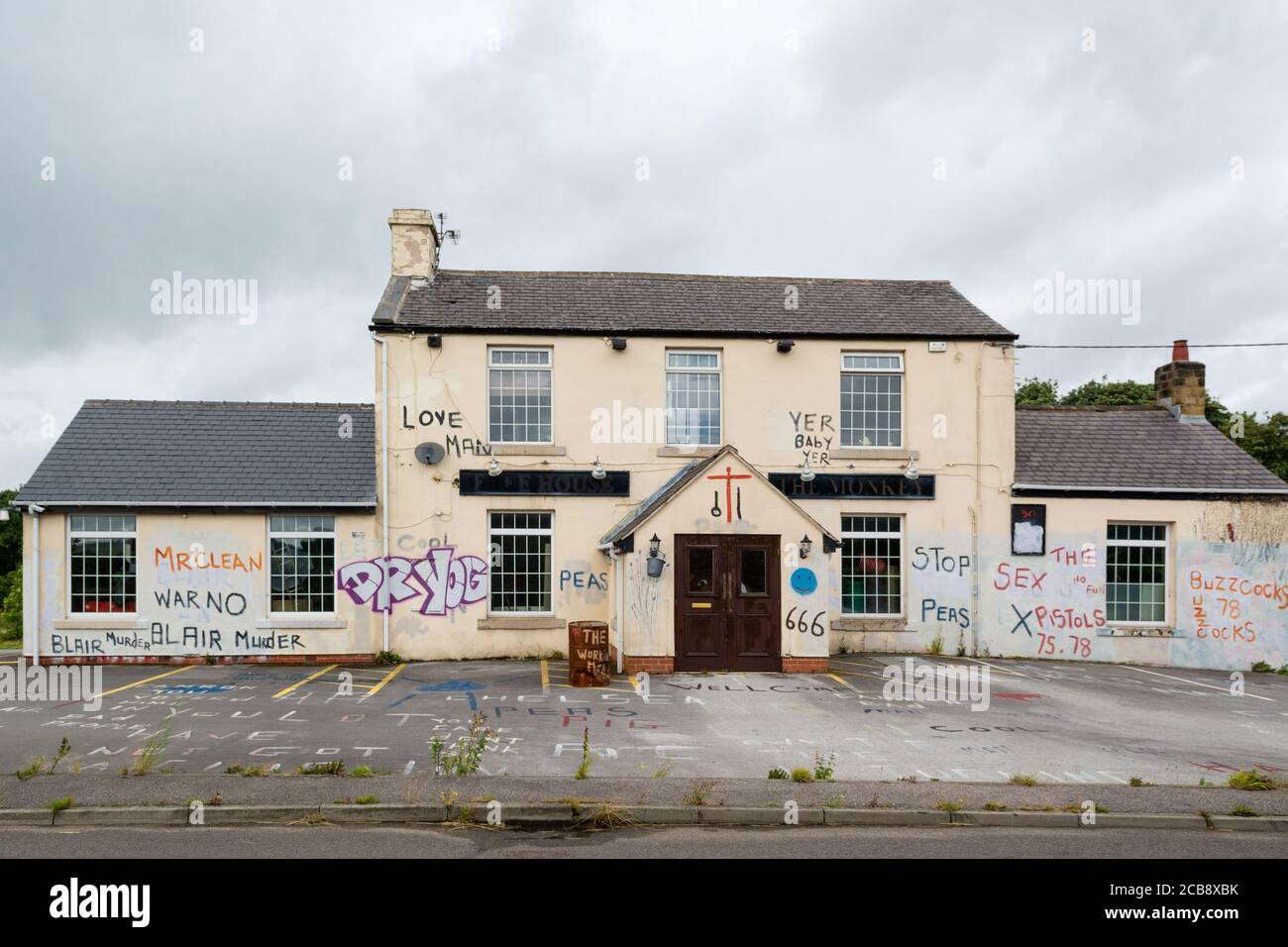 The Monkey Public House und Kunsthalle, Thurgoland, Barnsley, South Yorkshire, England, Großbritannien Stockfoto