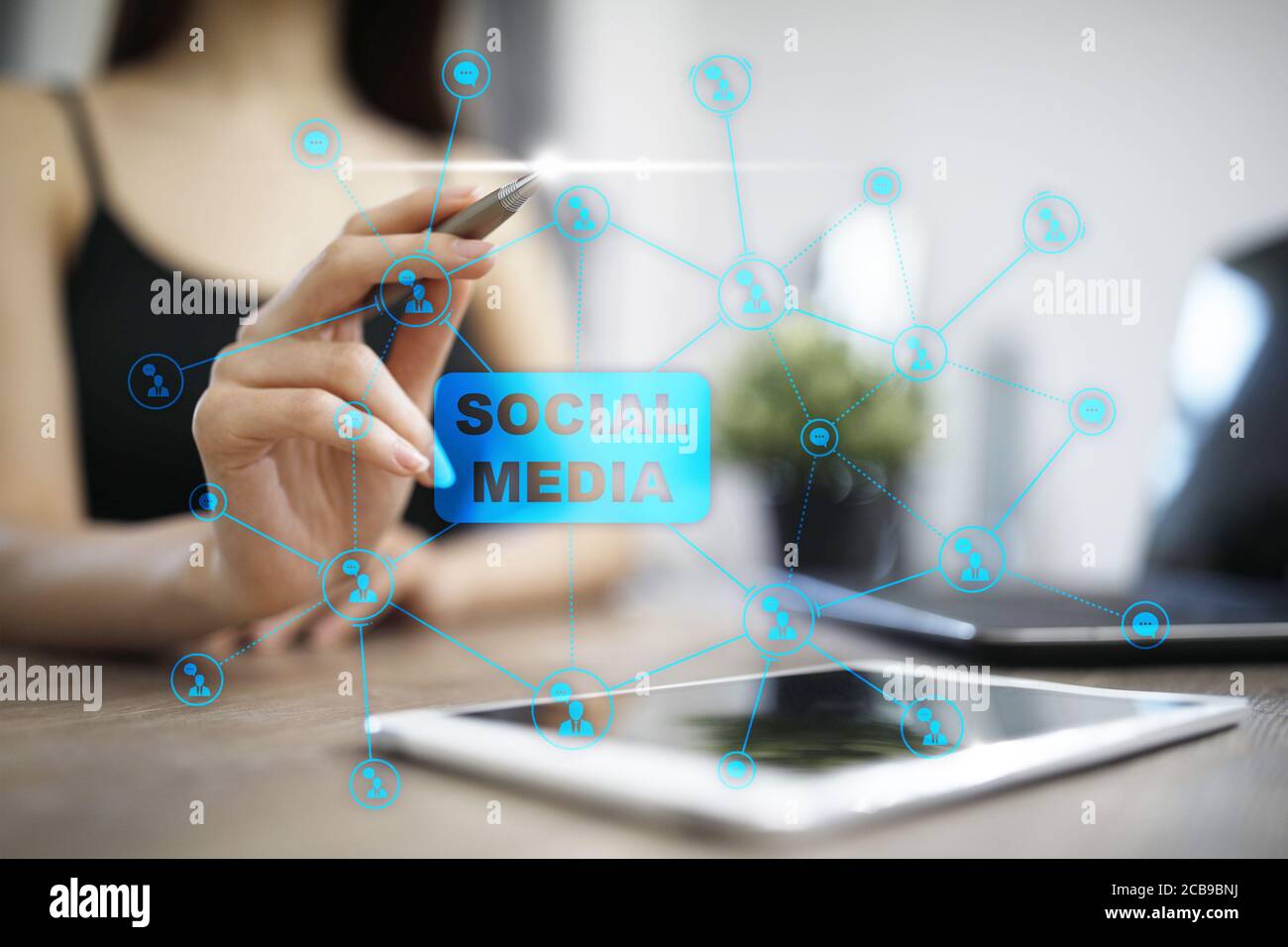 Social media Konzept auf virtuellen Bildschirm. Die globale Kommunikation Netzwerk Stockfoto